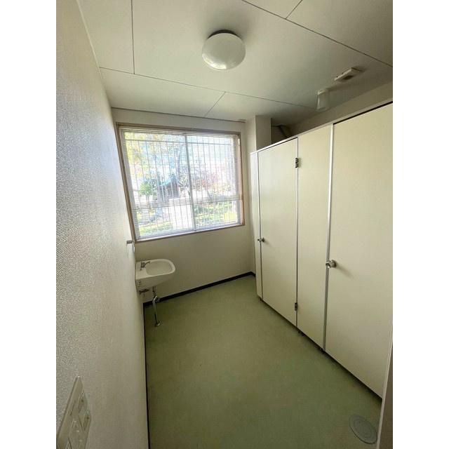 大垣市福田町の事務所のトイレ