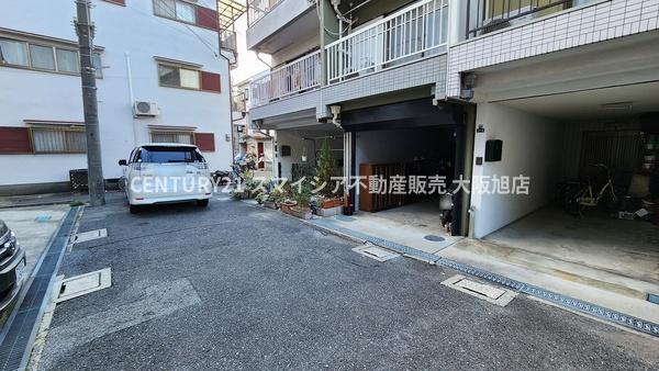【前面道路含む現地写真】 | 守口市藤田町1丁目　中古戸建