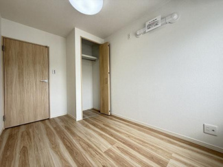 【洋室】 | 山科音羽マンションA棟 | 洋室4.7帖