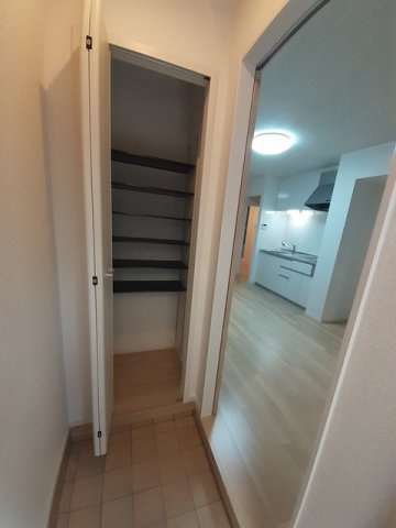 サンアニメートの玄関