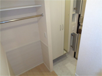 【玄関】 | フランボワーズ中島