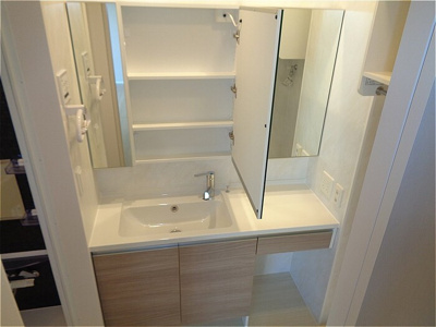 【洗面所】 | フランボワーズ中島