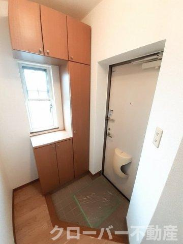 ヴェルテソレーユ　Ｂの玄関