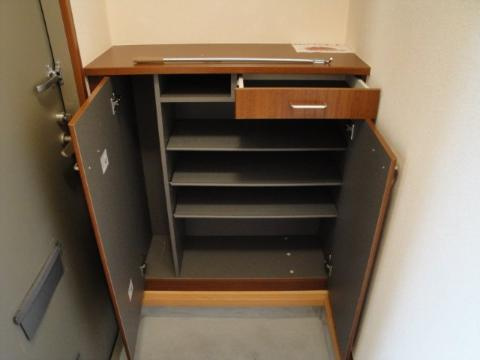 ひまわりのその他|シューズボックス