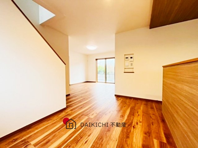 【居間・リビング】 | 加須市下高柳第13　ワイウッドコート　新築戸建　全7棟　7号棟