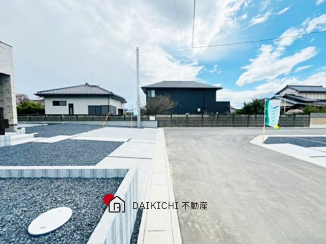 【前面道路含む現地写真】 | 加須市下高柳第13　ワイウッドコート　新築戸建　全7棟　7号棟