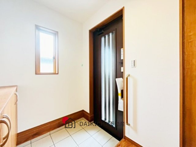 【玄関】 | 加須市下高柳第13　ワイウッドコート　新築戸建　全7棟　7号棟