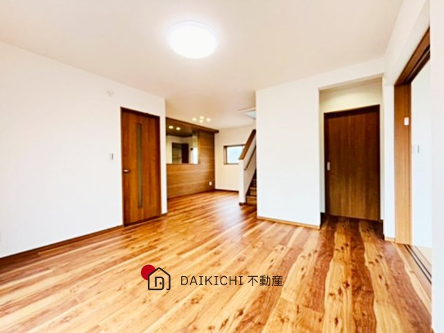 【居間・リビング】 | 加須市下高柳第13　ワイウッドコート　新築戸建　全7棟　7号棟
