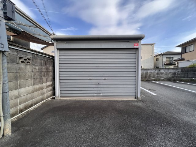 宇治市小倉町の事業用地の駐車場