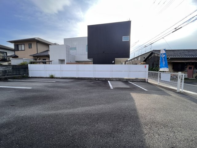 宇治市小倉町の事業用地の駐車場