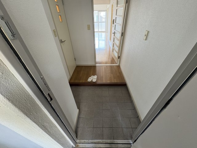 ヴィユー歌敷山の玄関