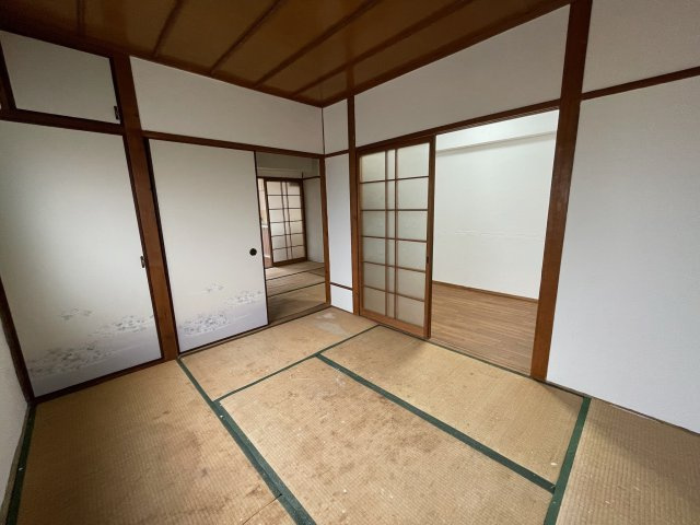 道本グリーンハウスの和室