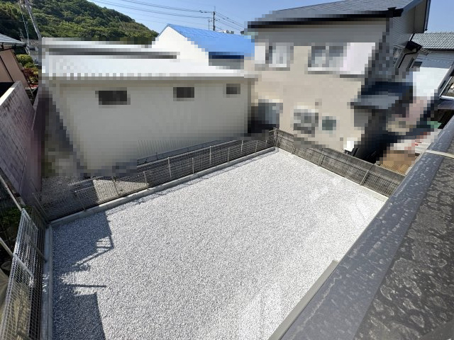 高知市長浜の展望|バルコニーからの眺望。南庭が見えます。