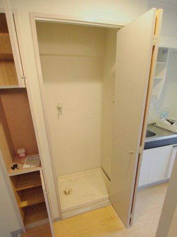 広島市安佐南区中筋１丁目の賃貸マンションの洗面所