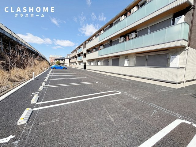 Platinum One(プラチナ ワン)　　刈谷市近郊の賃貸はクラスホームの駐車場