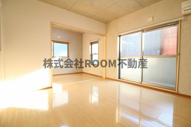 ネオハイツ宮丸の居間・リビング|ゆったりとしたリビングです