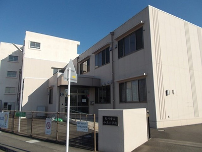 【周辺】 | サープラス栞 | 菊川市立加茂小学校まで400m