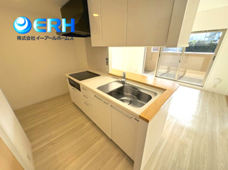 【キッチン】 | ワコーレフォルトーナ長田南 | シンプルで白を基調とした使いやすいキッチンです。