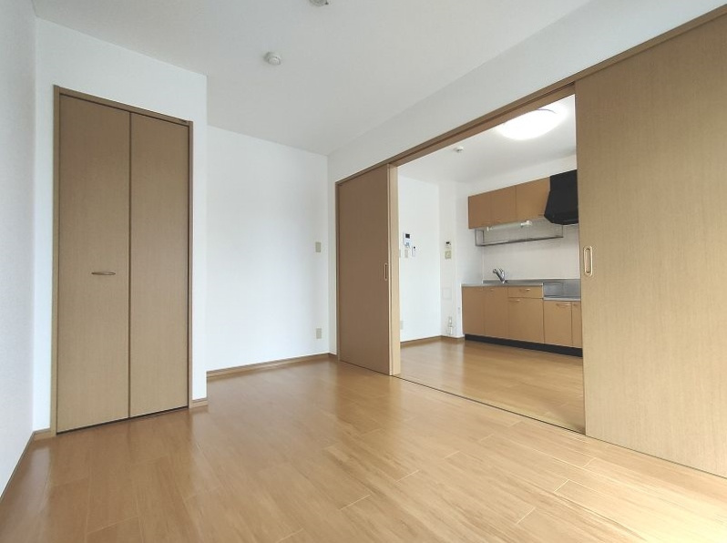 サニーグランデの洋室