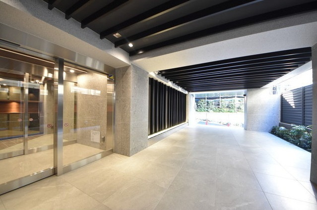 港区西麻布３丁目の賃貸マンションのその他|エントランス入口