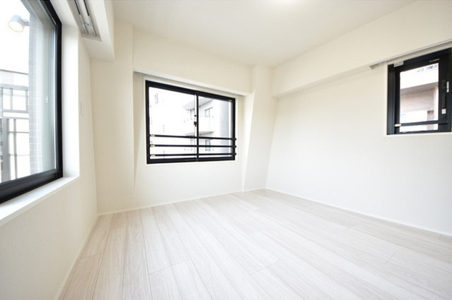 港区西麻布３丁目の賃貸マンションの洋室