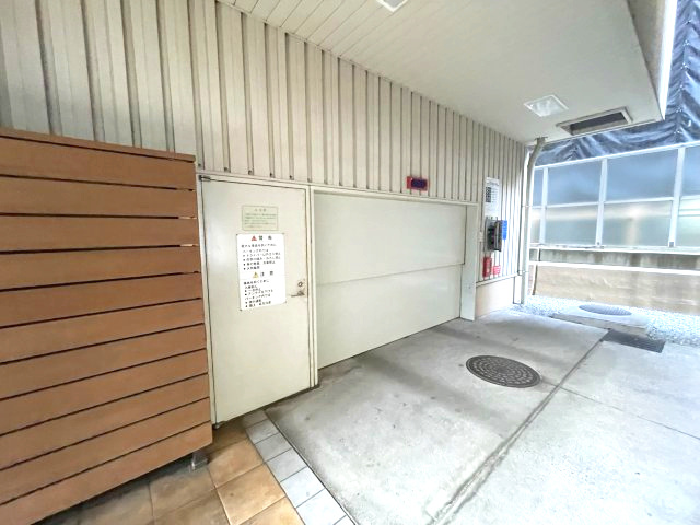 ルクレ阿波座レジデンス　仲介手数料無料の駐車場