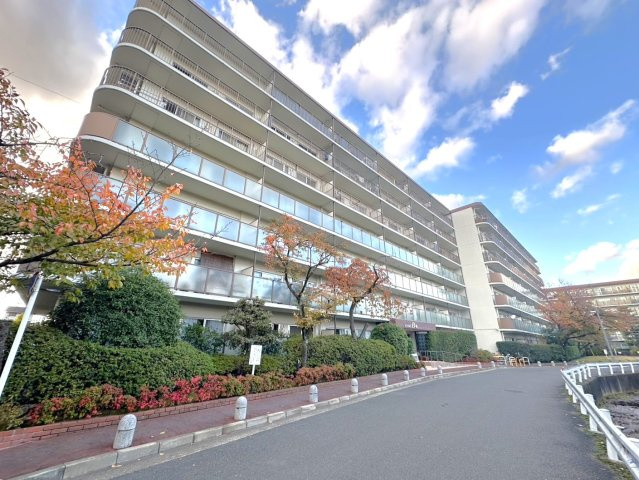 全面改装済み◆駅徒歩７分の駅近マンション◆３階部分南向き２ＬＤＫ◆コトーハイツ伏見稲荷B棟の外観|マンション外観