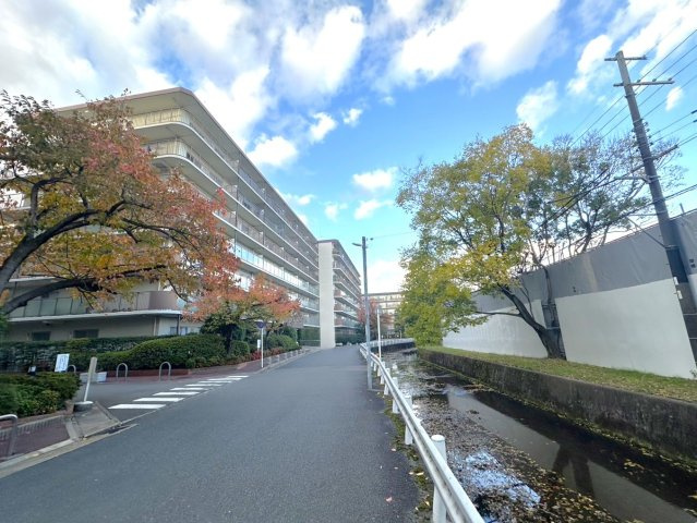 全面改装済み◆駅徒歩７分の駅近マンション◆３階部分南向き２ＬＤＫ◆コトーハイツ伏見稲荷B棟の外観|マンション外観