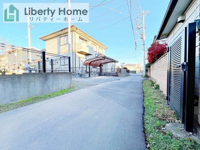 土浦市生田町　売地の前面道路含む現地写真