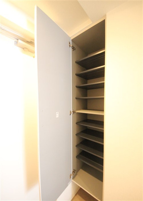 【収納】 | フォーリアライズ本町レクス