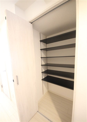 【収納】 | フォーリアライズ本町レクス