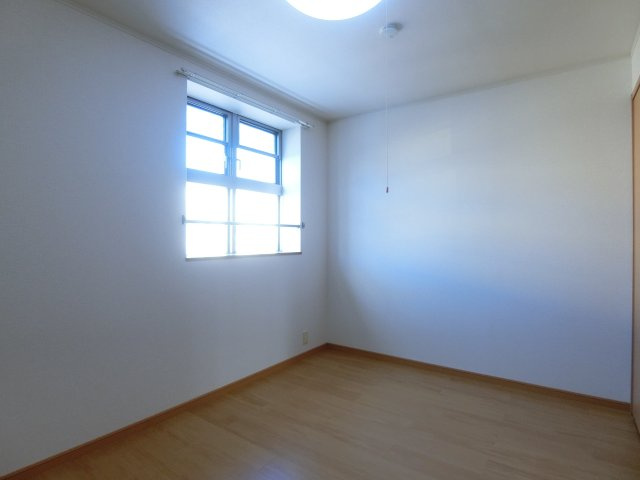 アルマーニ　Ⅱの洋室