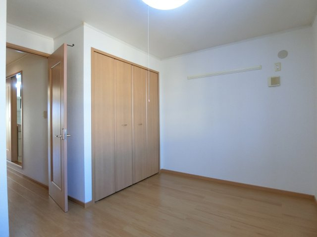 アルマーニ　Ⅱの洋室