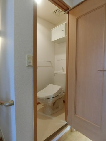 アルマーニ　Ⅱのトイレ