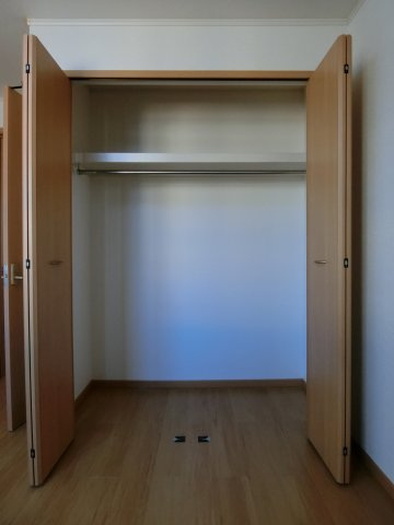 アルマーニ　Ⅱの収納