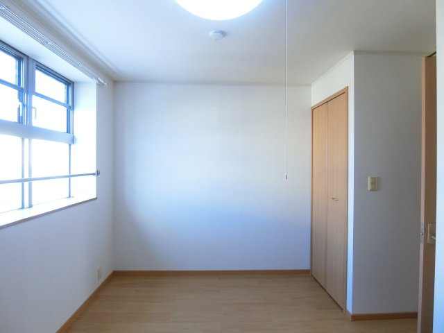 アルマーニ　Ⅱの洋室