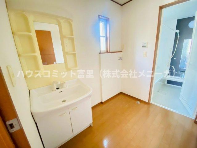 ふじき野３丁目中古戸建 の独立洗面台