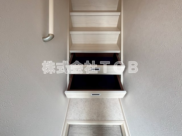 【その他】 | バーミープレイス浜田山３５８ | 階段下収納