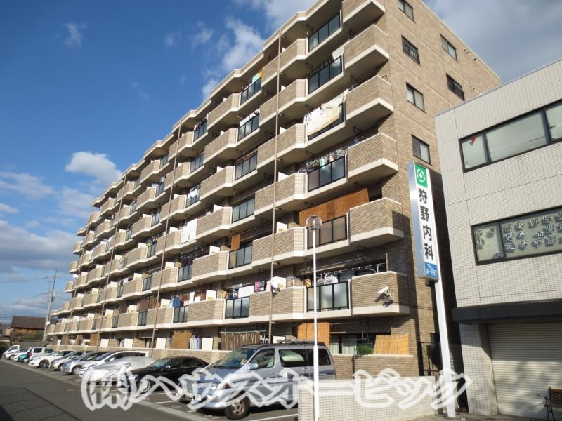 グラン・ドマーレ久津川（１階）の外観