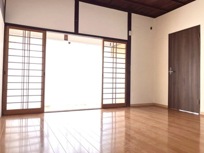 【居間・リビング】 | 柿の木の家