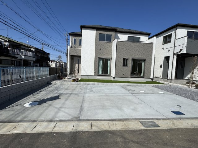 松戸市古ケ崎３丁目新築戸建【古ヶ崎小学校：7分】の駐車場|C号棟駐車スペース・並列2台駐車可