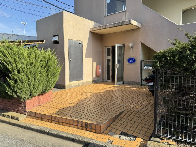 ダイカンプラザ のエントランス
