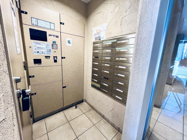 ミオカステーロ亀戸のその他共用部分|集合ポスト・宅配ボックス