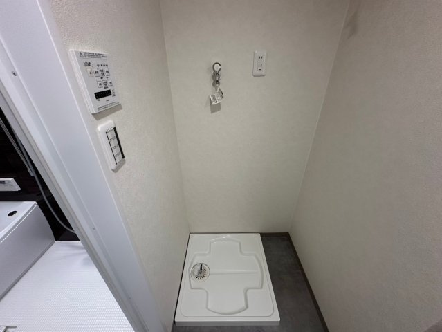 グランドメゾン茶屋ヶ坂のランドリースペース|防水パン付き室内洗濯機置き場