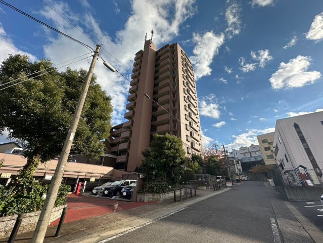 グランドメゾン茶屋ヶ坂の現況写真|15階建てのマンションです！