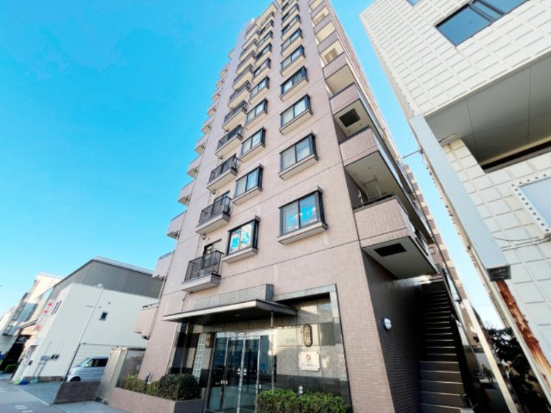 『八王子市マンション』ドミール八王子【仲介手数料無料】　八王子市八木町2-13の外観|スーパーなどの商業施設も近隣。生活環境良好な八王子の中古マンションです。～仲介手数料無料☆八王子ひなた不動産～ドミール八王子