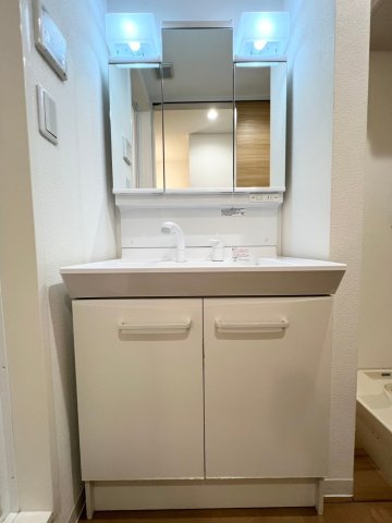 Lapule Meguroの独立洗面台|Lapule Meguro