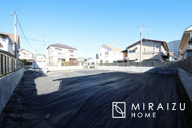 【前面道路含む現地写真】 | 現地見学やご案内は、周辺環境と合わせてエリアの特性を存分にお伝えできるような思いでに残るご案内に努めます。
