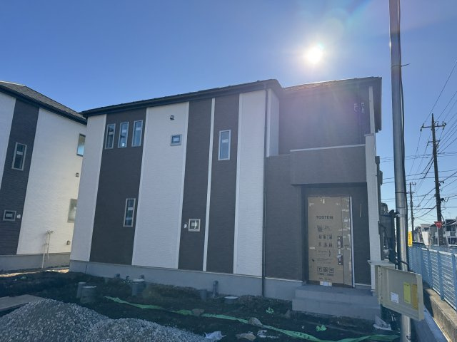 松戸市古ケ崎３丁目新築戸建【古ヶ崎小学校：7分】のエントランス|J号棟北側外観