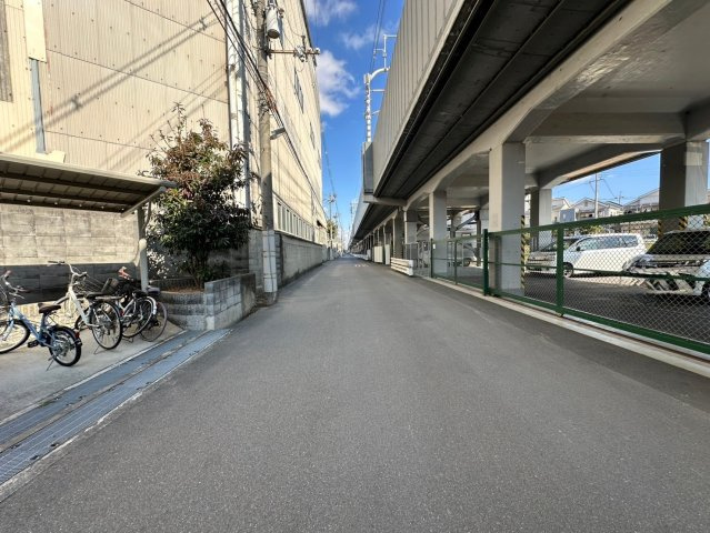クレイノフェリオの周辺
